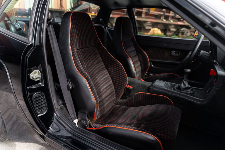 Porsche 924 Carrera GT