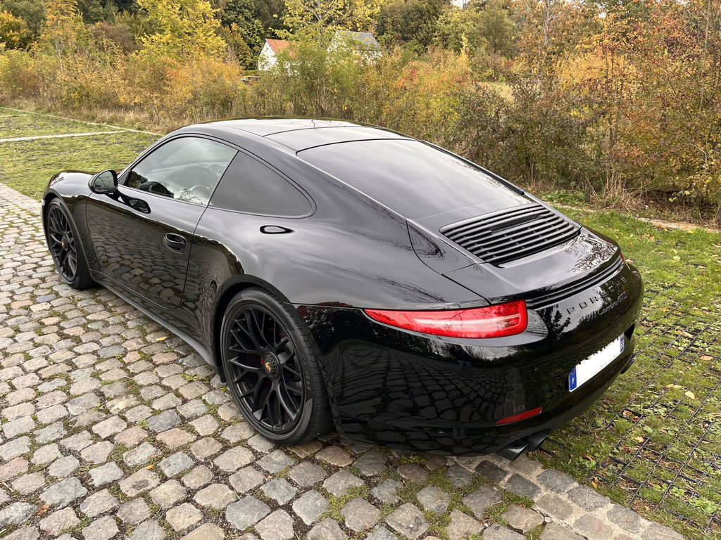 Porsche 991 Carrera GTS