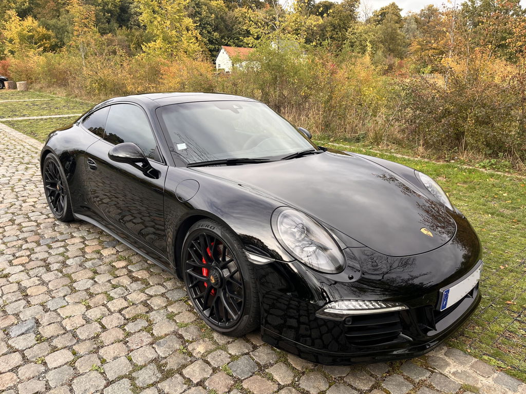 Porsche 991 Carrera GTS