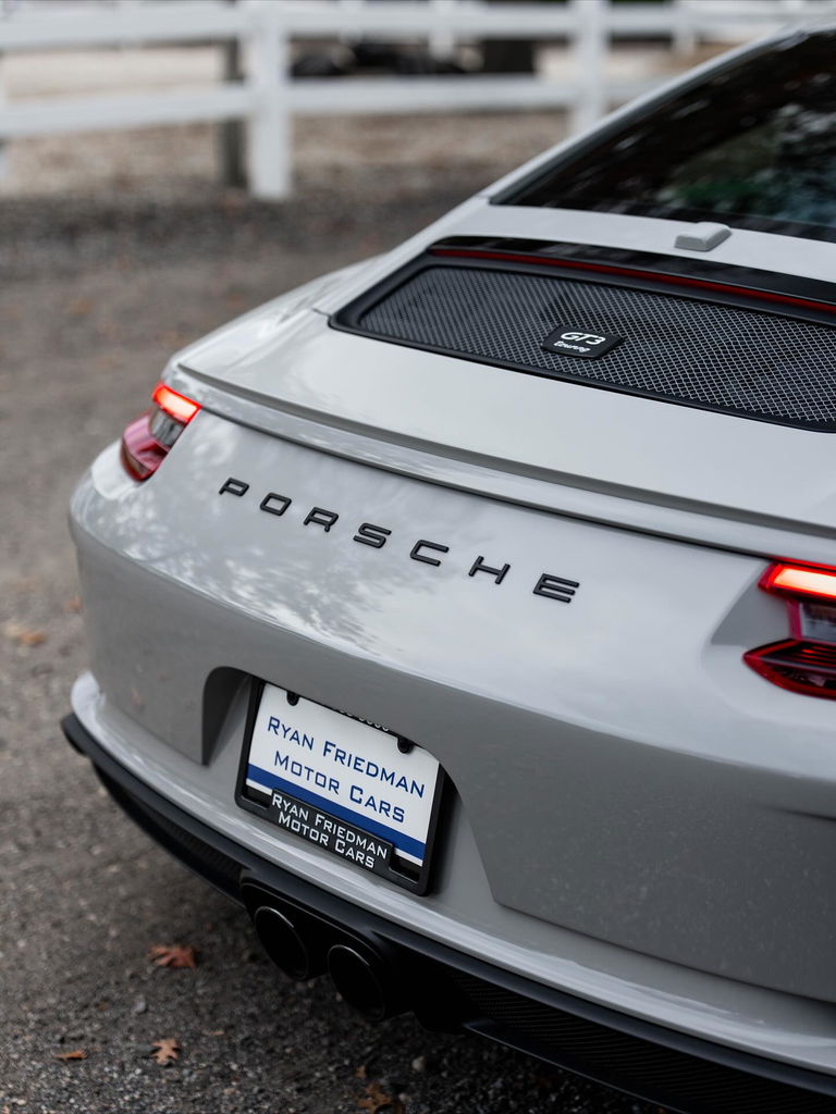 Porsche 991 GT3 Touring