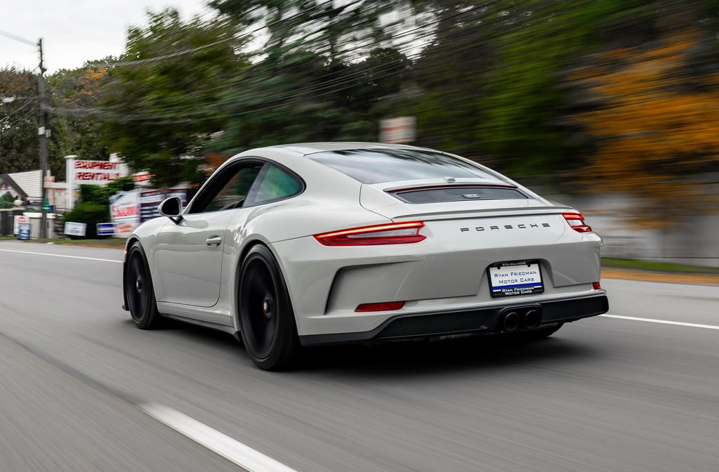 Porsche 991 GT3 Touring