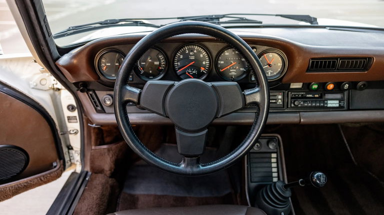 Porsche 911 Turbo 3.3 (US)