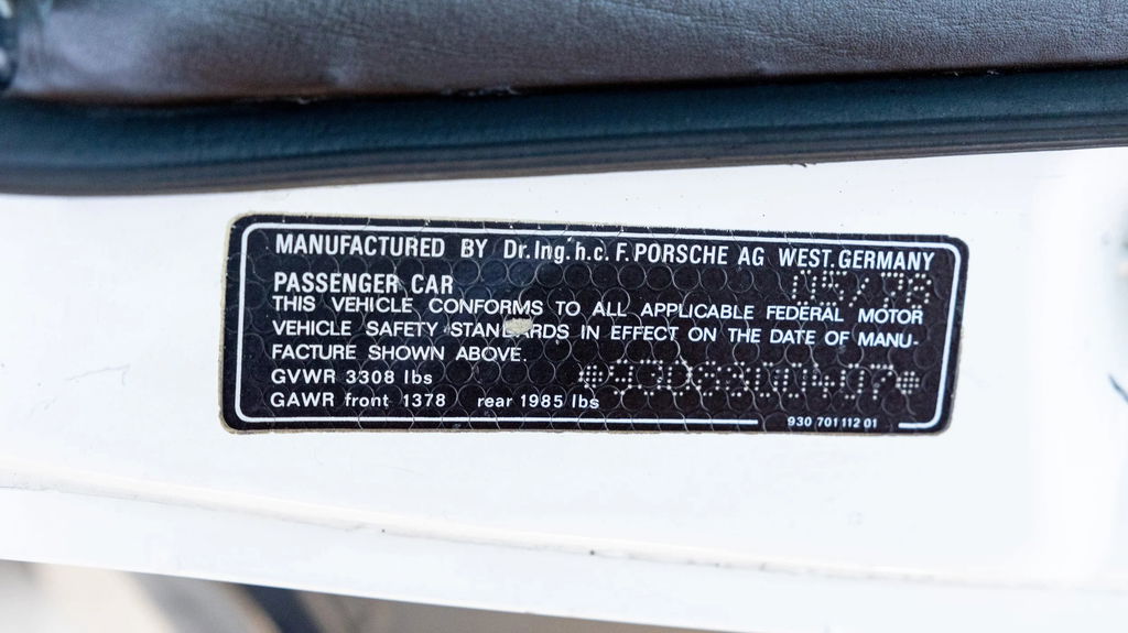 Porsche 911 Turbo 3.3 (US)