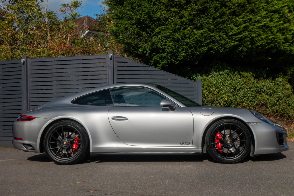 Porsche 991.2 Carrera 4 GTS