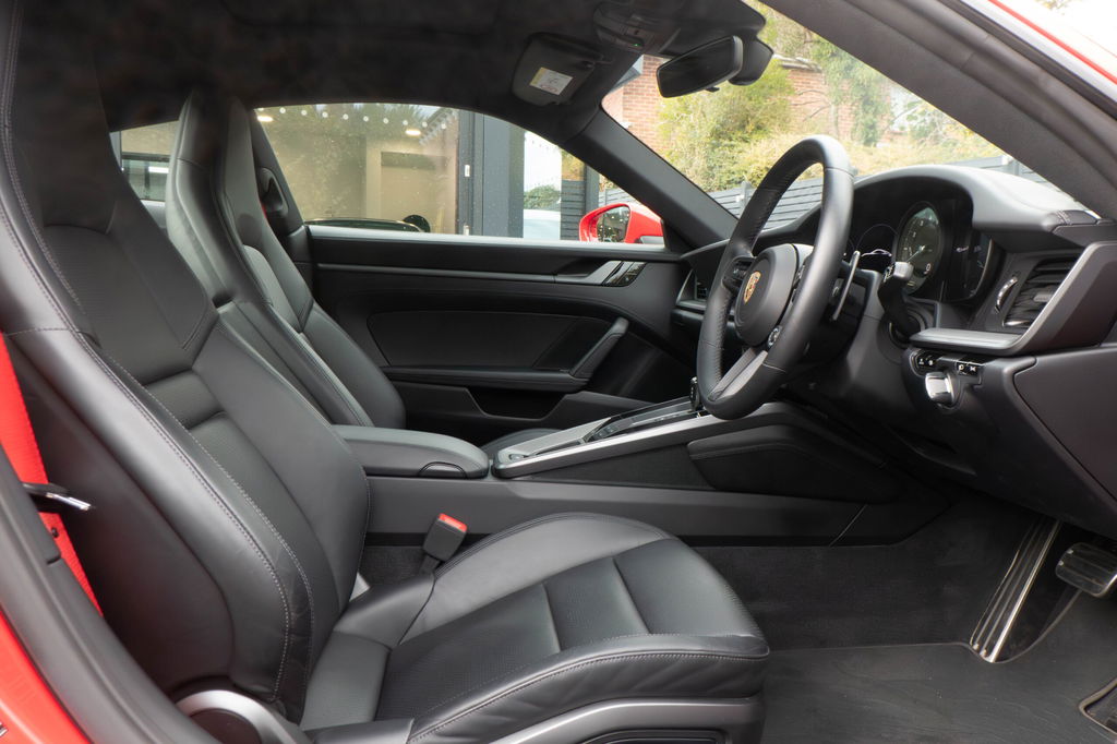 Porsche 992 Carrera S