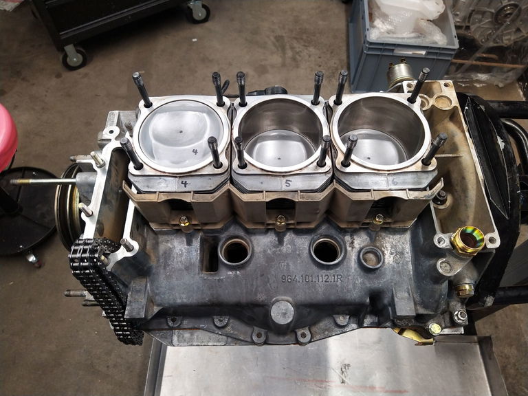 Porsche 964 Carrera 4