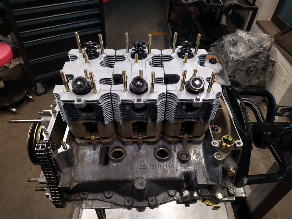 Porsche 964 Carrera 4