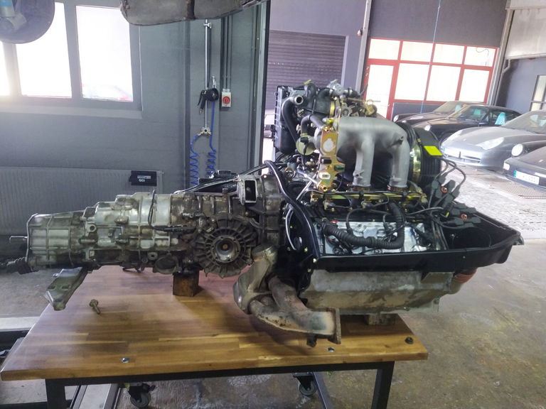 Porsche 964 Carrera 4