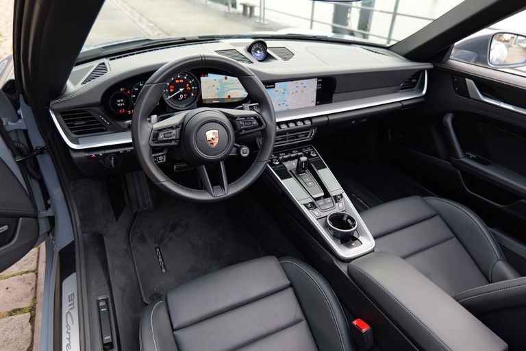 Porsche 992 Carrera 4S