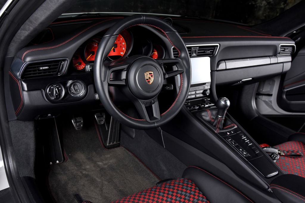 Porsche 991 GT3 Touring