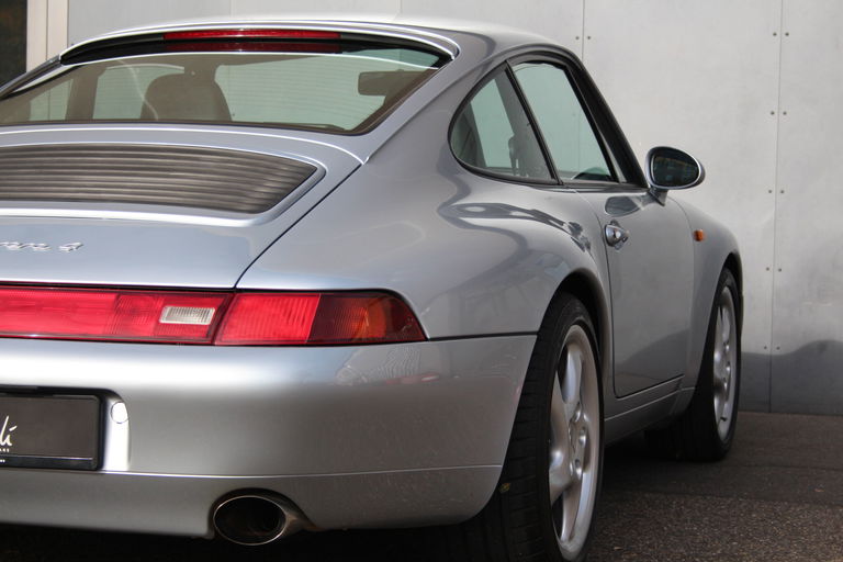 Porsche 993 Carrera 4