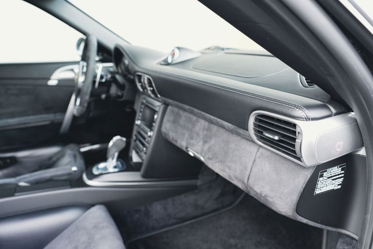 Porsche 997.2 Carrera GTS