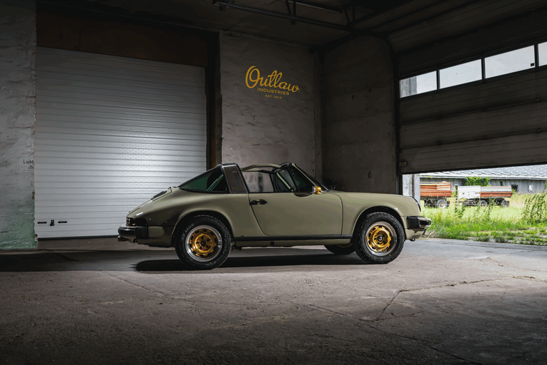 Porsche 911 Outlaw