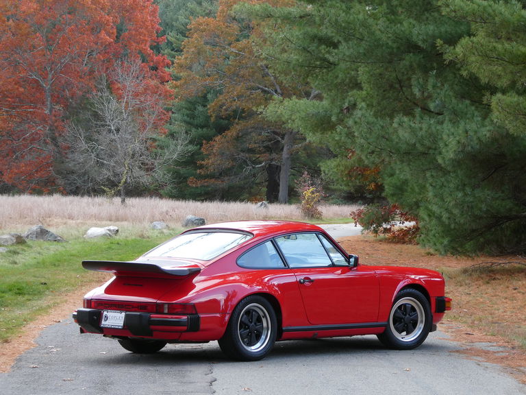 Porsche 911 Carrera 3.2