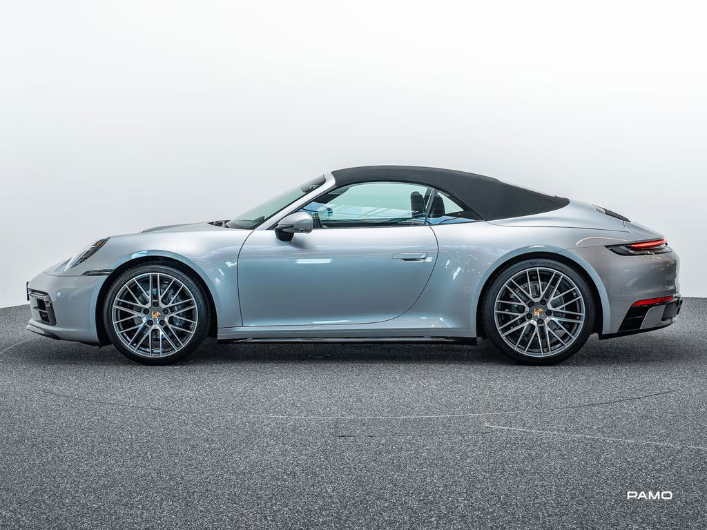 Porsche 992 Carrera