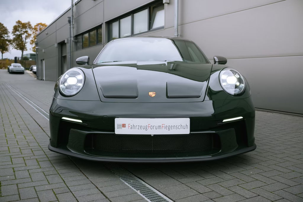 Porsche 992 GT3 Touring