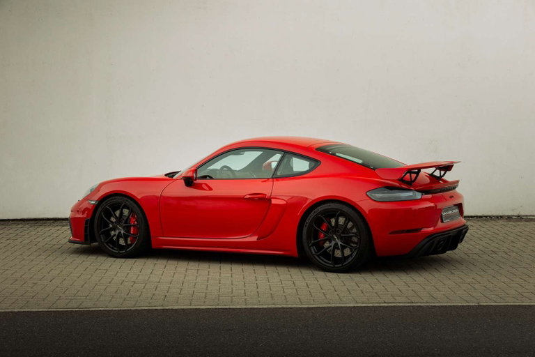 Porsche 718 Cayman GT4