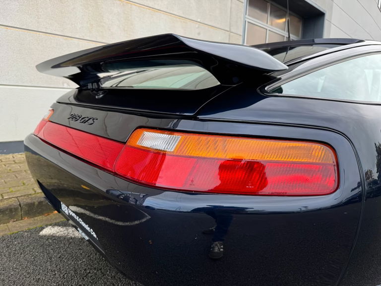 Porsche 928 GTS