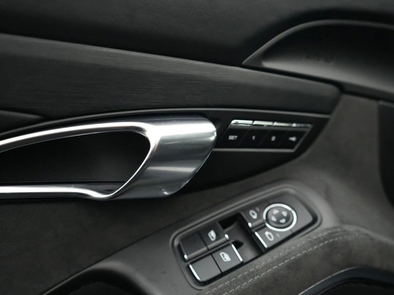 Porsche 991.2 Carrera 4 GTS