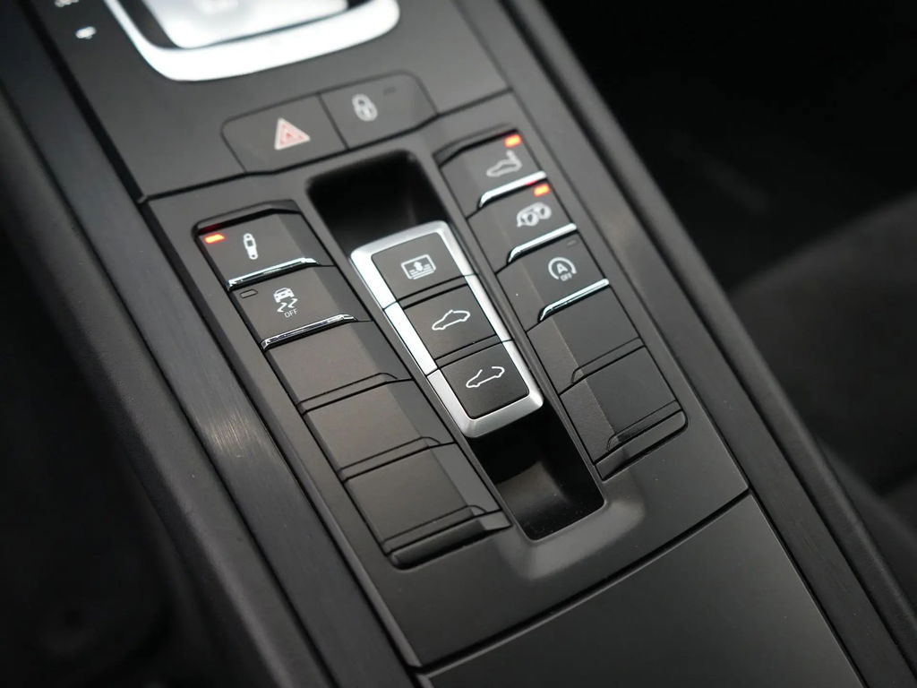 Porsche 991.2 Carrera 4 GTS