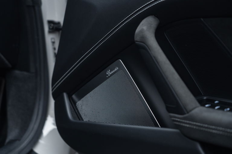 Porsche 992 Carrera 4 GTS