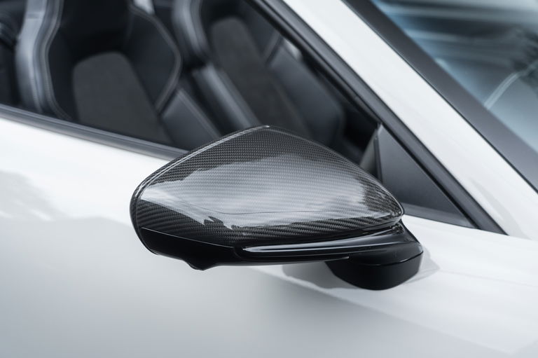 Porsche 992 Carrera 4 GTS