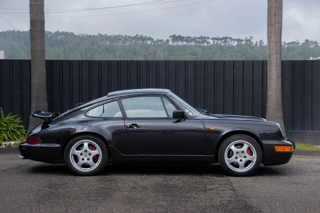 Porsche 964 Carrera 4