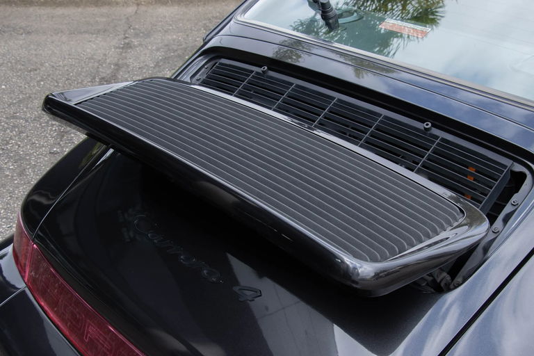 Porsche 964 Carrera 4