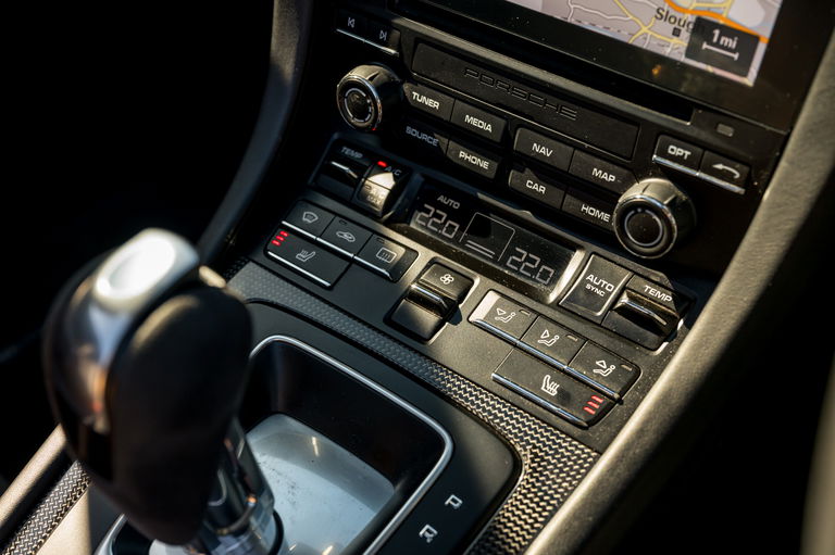 Porsche 991.2 Carrera GTS