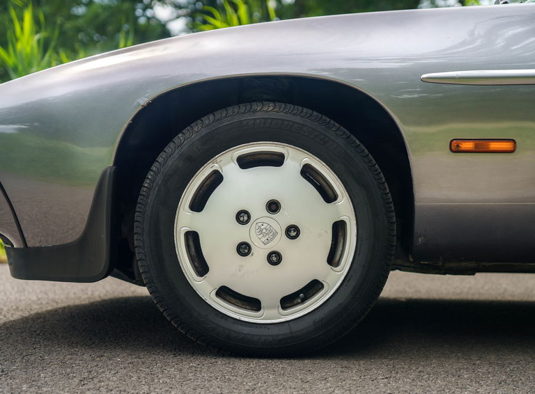 Porsche 928 S