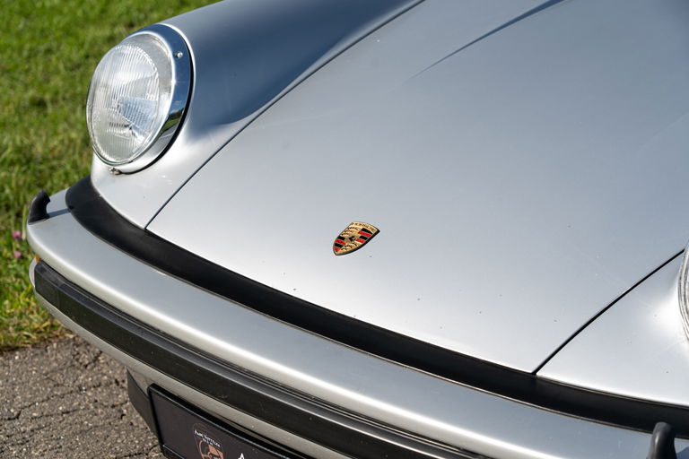 Porsche 911 Carrera 3.0