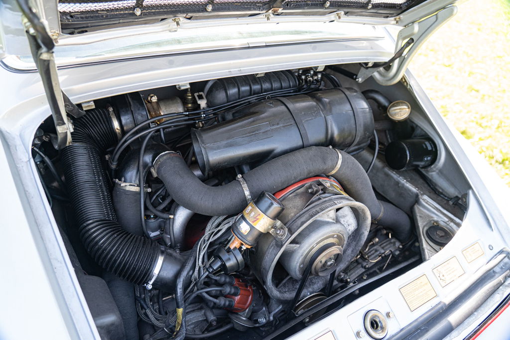 Porsche 911 Carrera 3.0