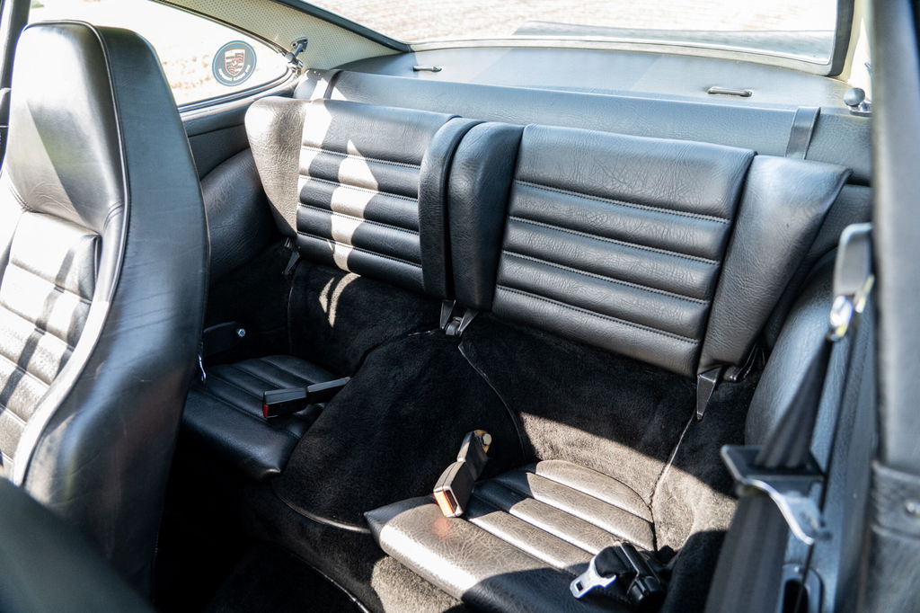 Porsche 911 Carrera 3.0