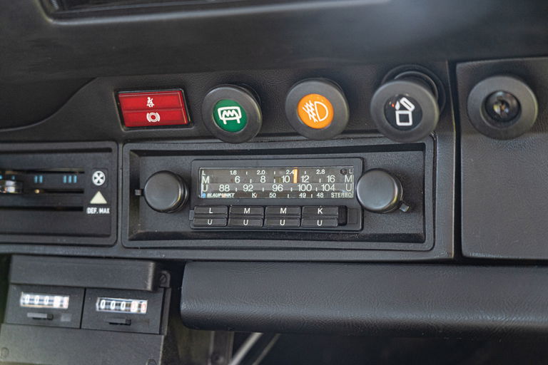 Porsche 911 Carrera 3.0