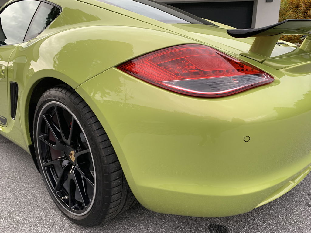 Porsche 987 Cayman R