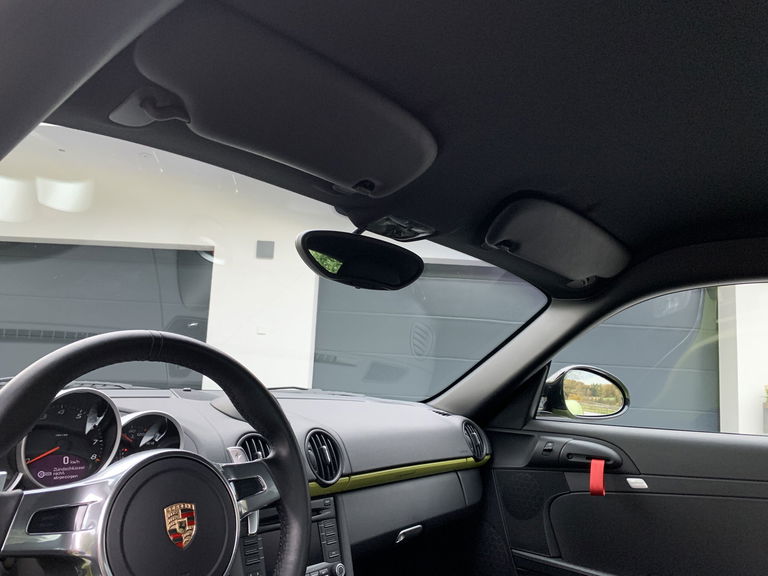 Porsche 987 Cayman R