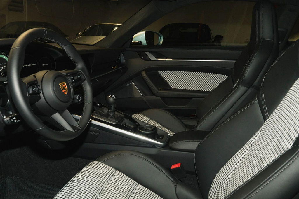 Porsche 992 Sport Classic