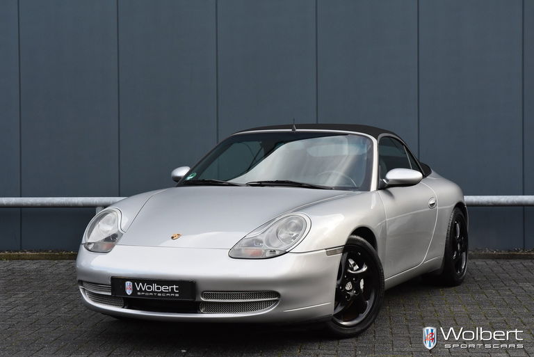 Porsche 996 Carrera 4