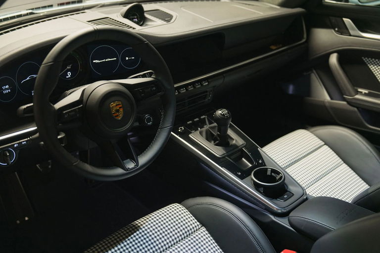 Porsche 992 Sport Classic