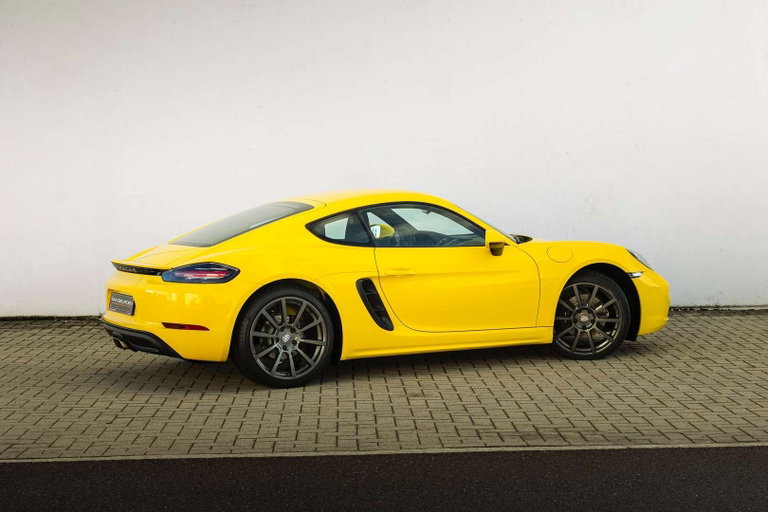 Porsche 718 Cayman