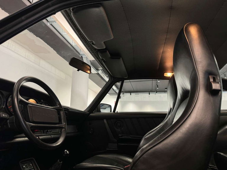 Porsche 911 Turbo 3.3