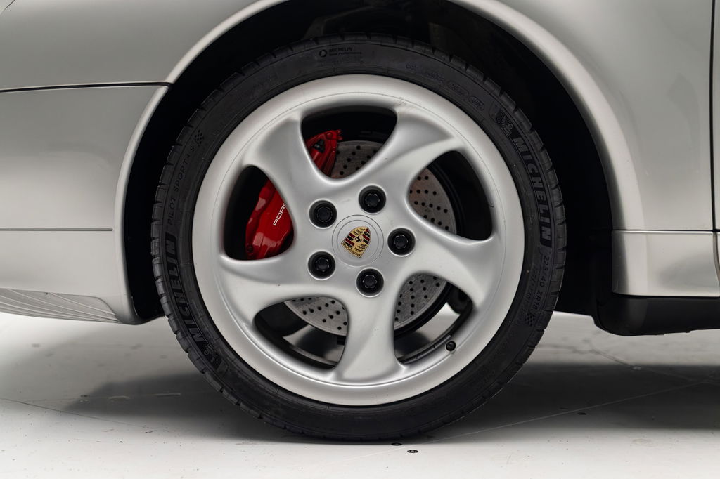 Porsche 993 Carrera 4S
