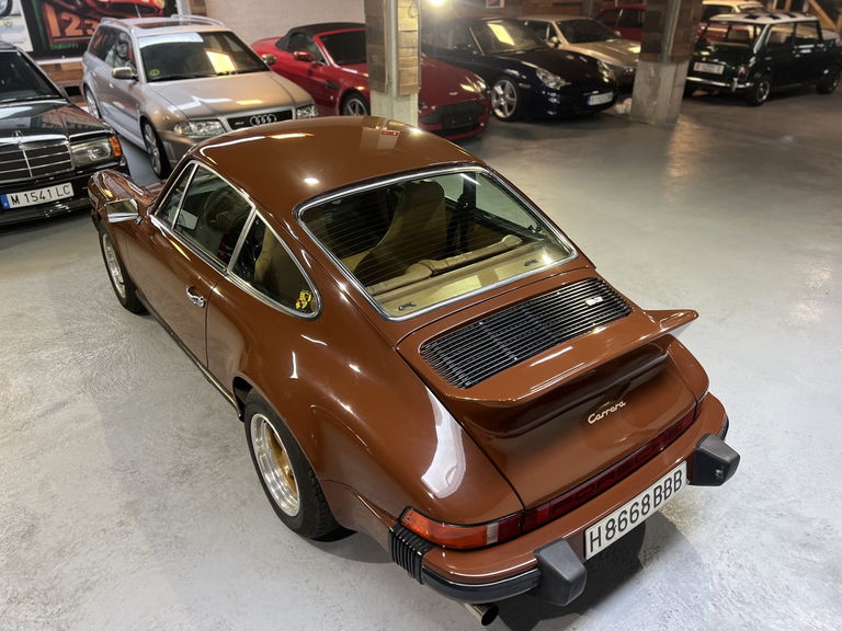 Porsche 911 Carrera (US)