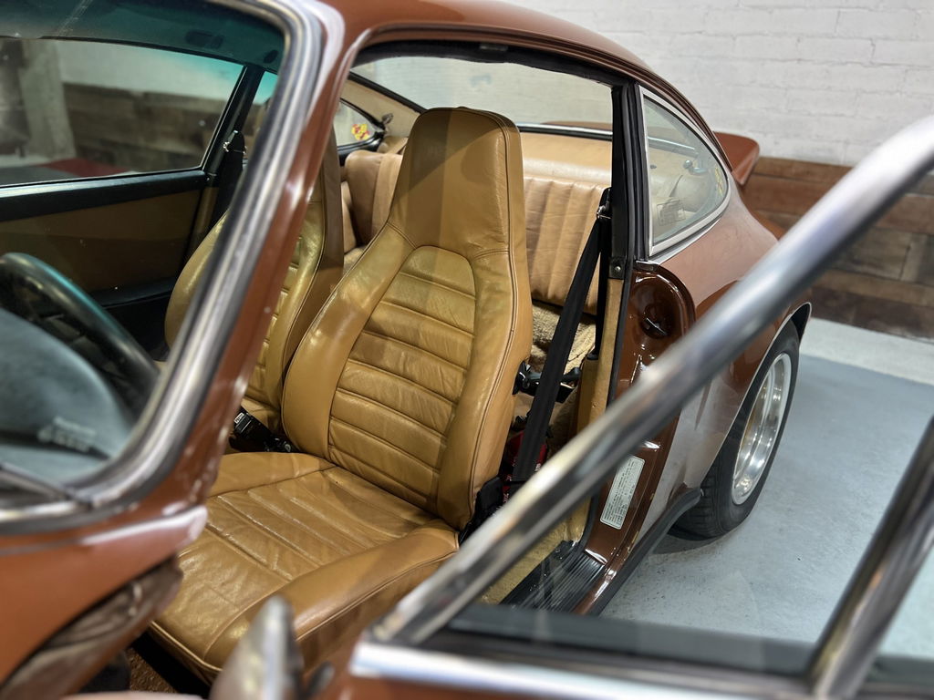 Porsche 911 Carrera (US)