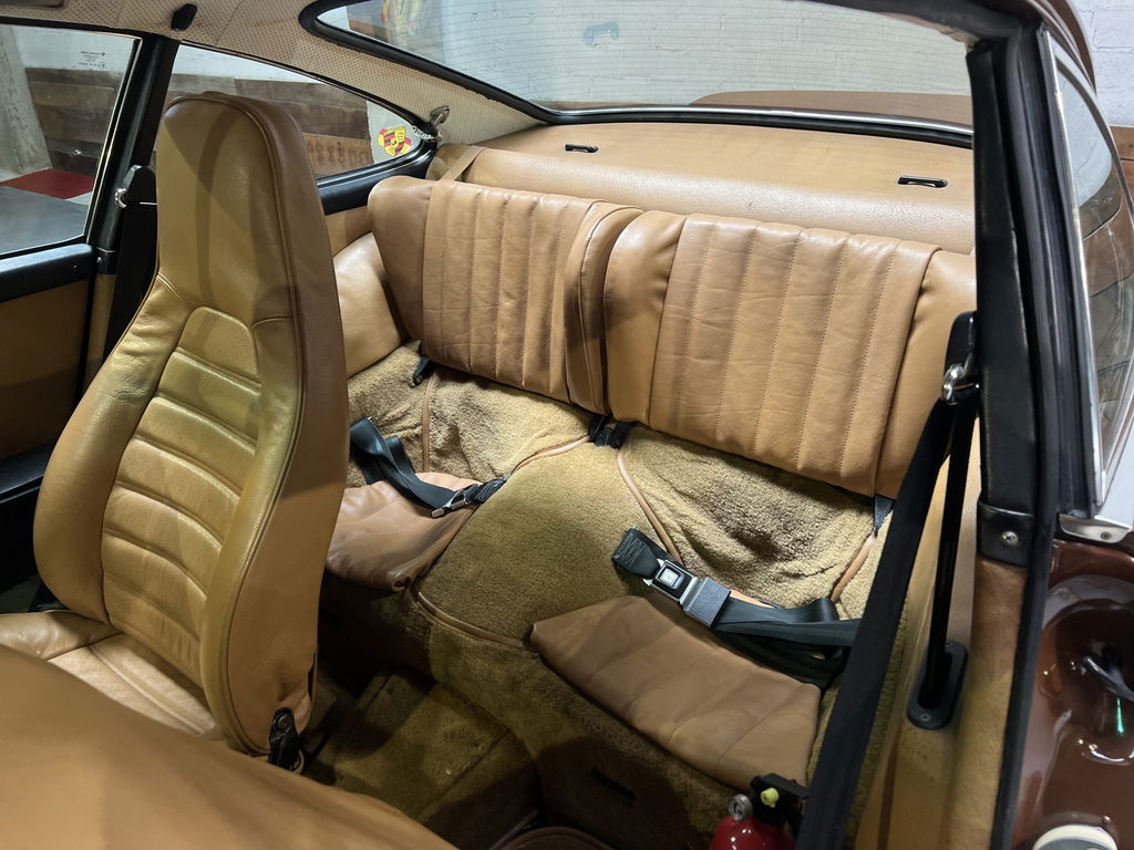 Porsche 911 Carrera (US)