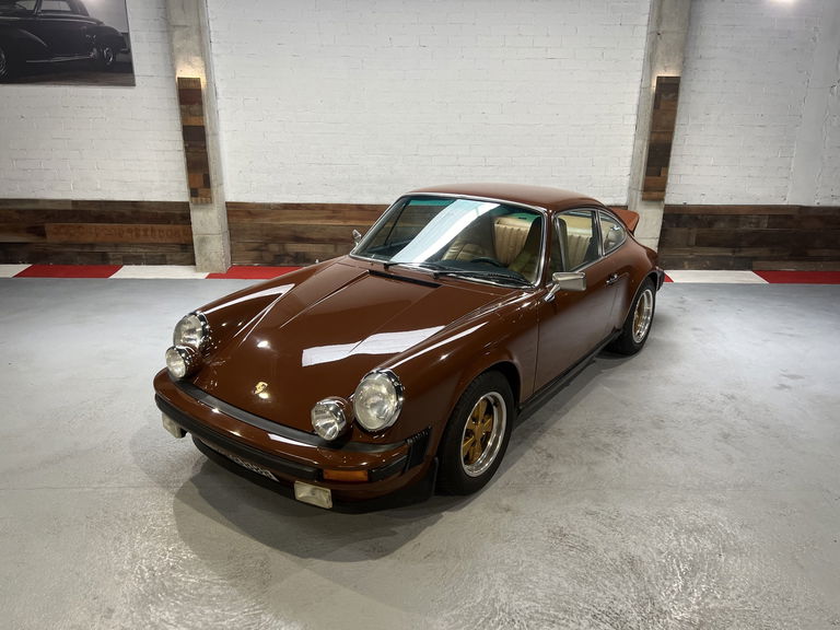 Porsche 911 Carrera (US)