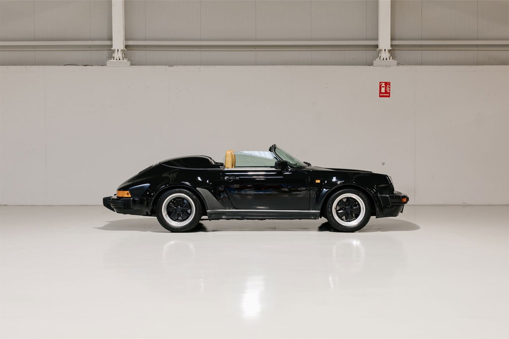 Porsche 911 Carrera 3.2 Speedster