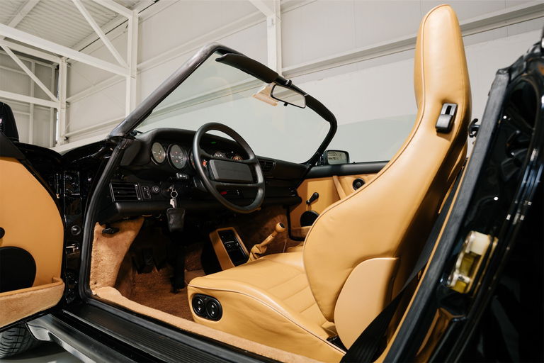 Porsche 911 Carrera 3.2 Speedster