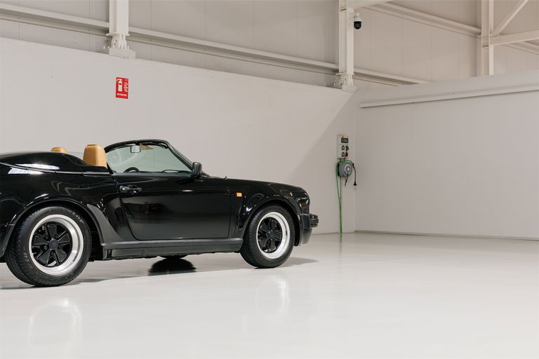 Porsche 911 Carrera 3.2 Speedster