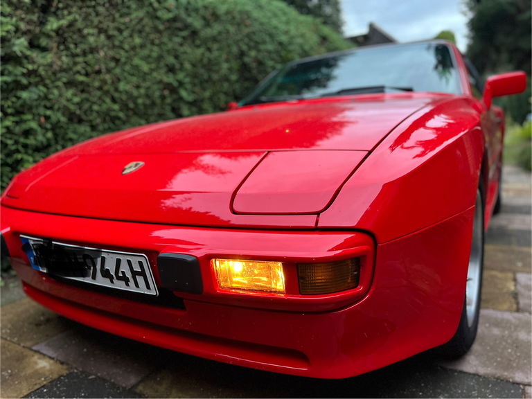 Porsche 944 Coupé